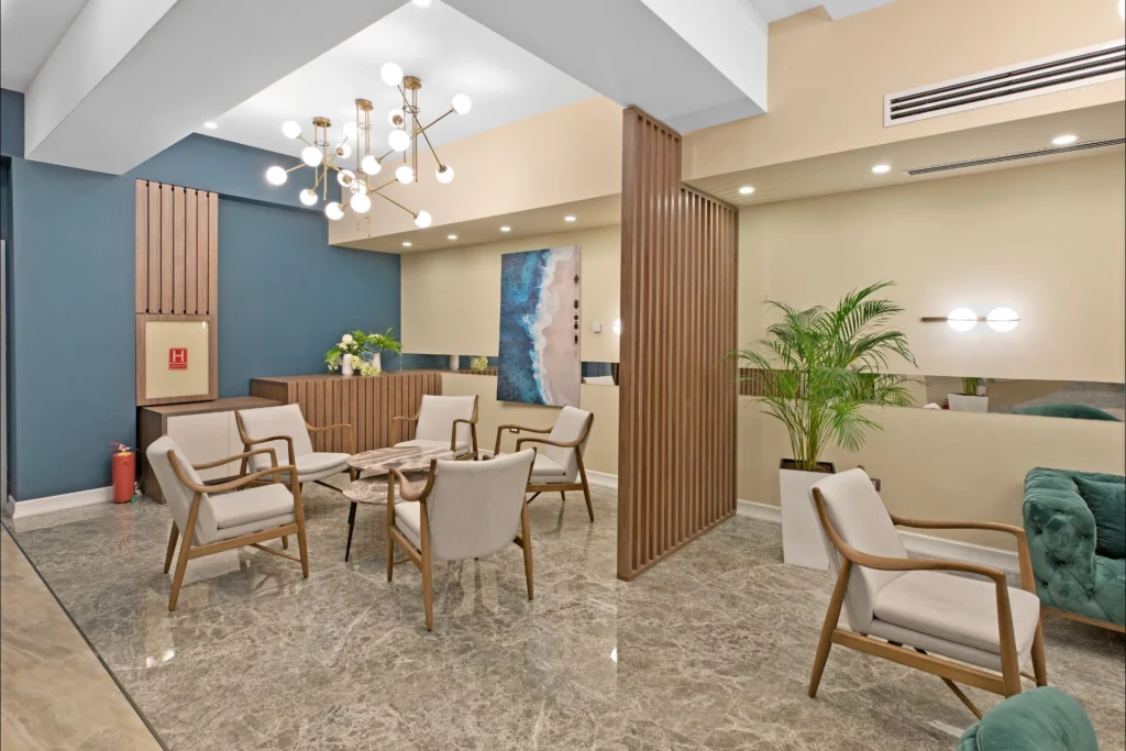 Zona de lounge din lobby-ul Hotel Oxford