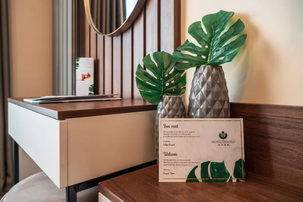 Cameră Hotel Oxford, pat cu topper